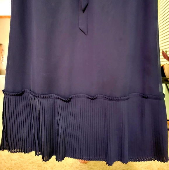 Classy Navy Blue Midi- XS - Picture 9 of 11